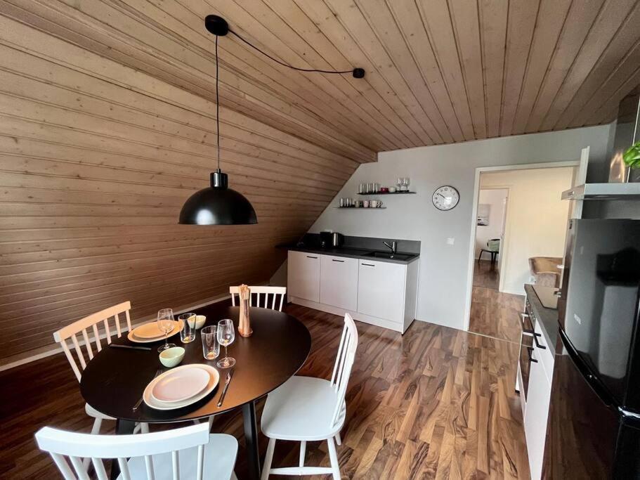 Top Wohnung Mit Parkplatz Paderborn Ngoại thất bức ảnh