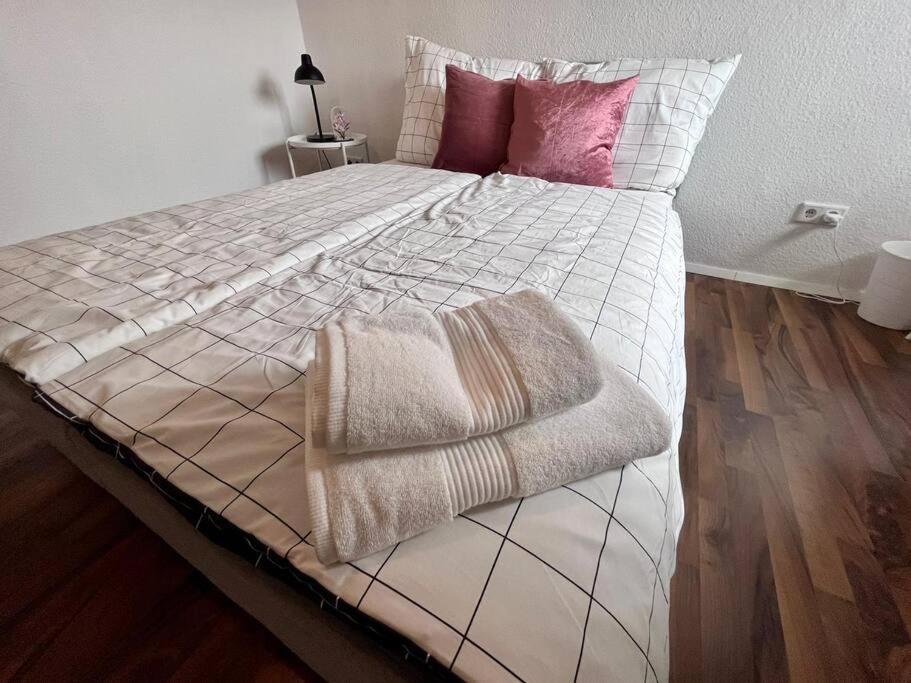 Top Wohnung Mit Parkplatz Paderborn Ngoại thất bức ảnh